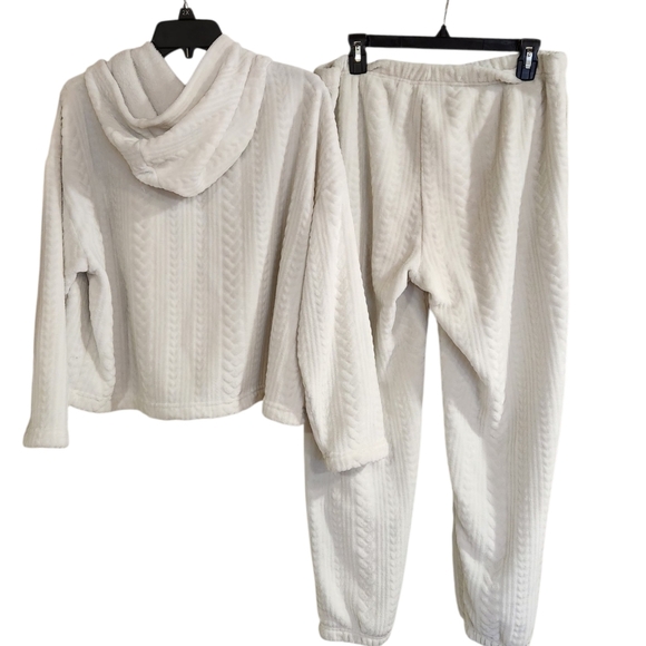 Women's Sz L Joyspun Hooded White Plush Pajama Set "Hot Cocoa & Fuzzy Socks" - Picture 3 of 12